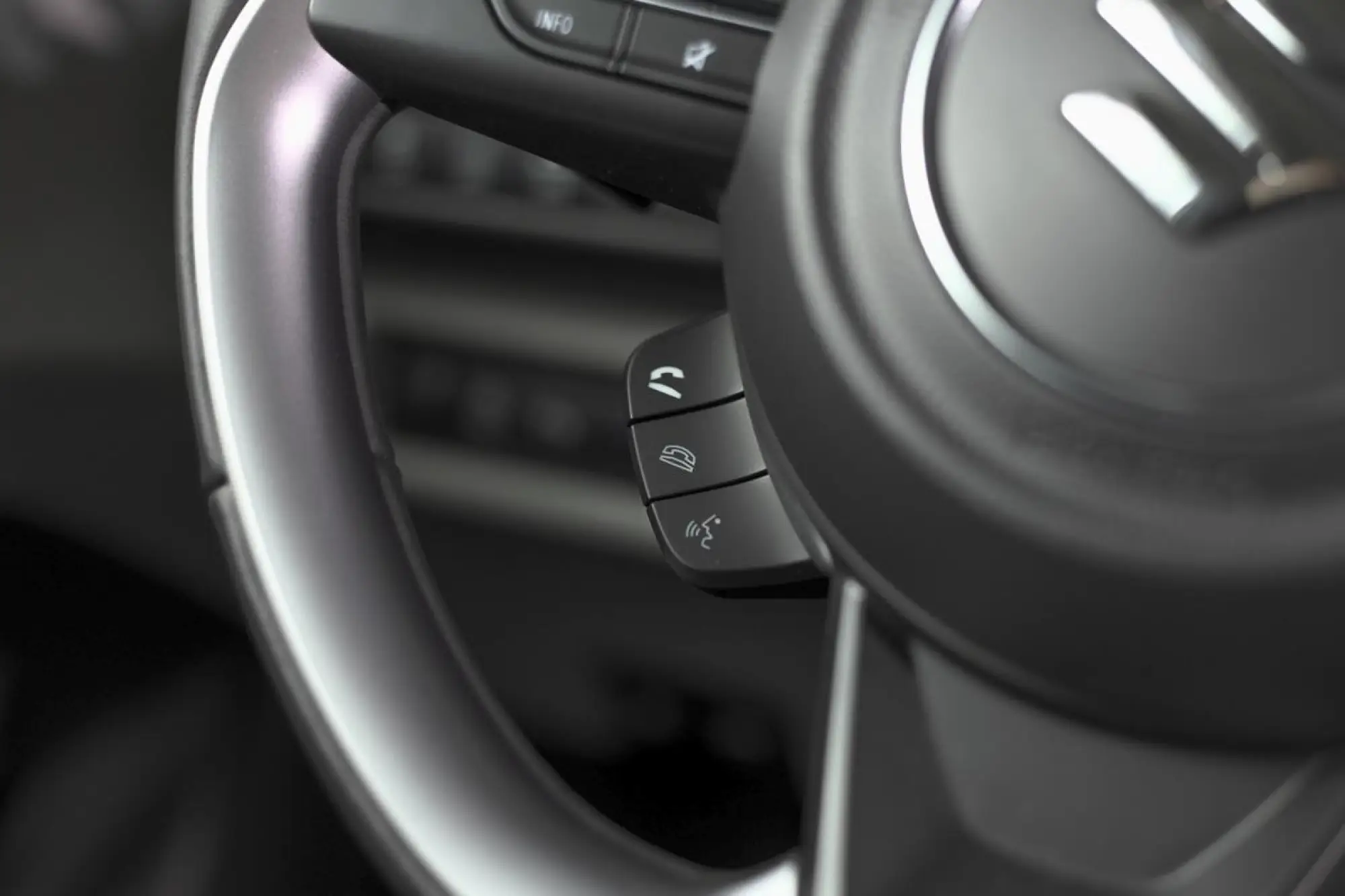 Suzuki Swift Hybrid Sakura - 132