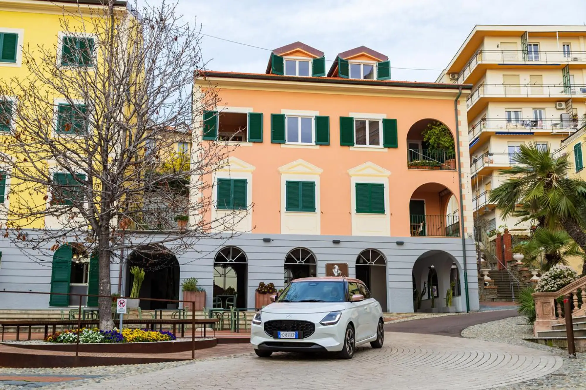 Suzuki Swift Hybrid Sakura - 21