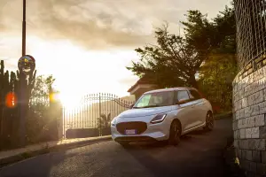Suzuki Swift Hybrid Sakura - 33