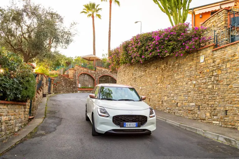 Suzuki Swift Hybrid Sakura - 35