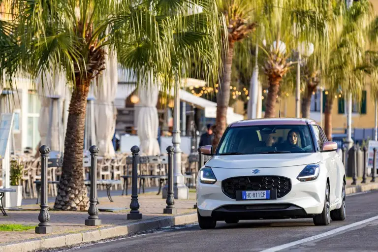 Suzuki Swift Hybrid Sakura - 40