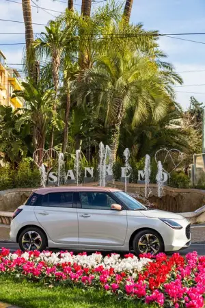 Suzuki Swift Hybrid Sakura - 39