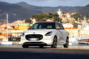 Suzuki Swift Hybrid Sakura - 71