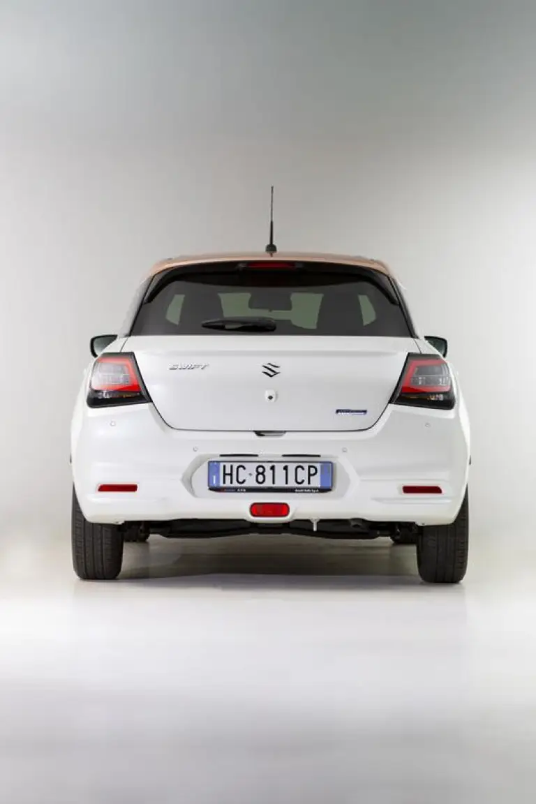 Suzuki Swift Hybrid Sakura - 87