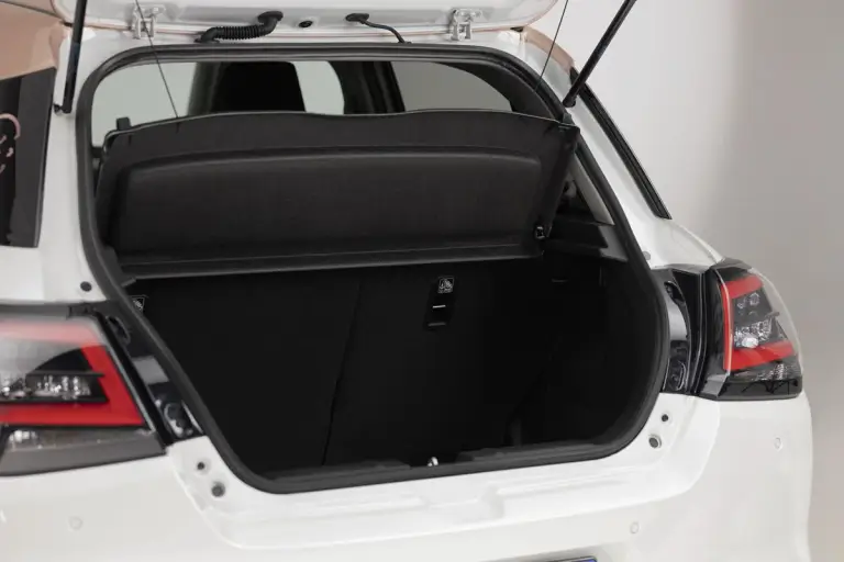 Suzuki Swift Hybrid Sakura - 96