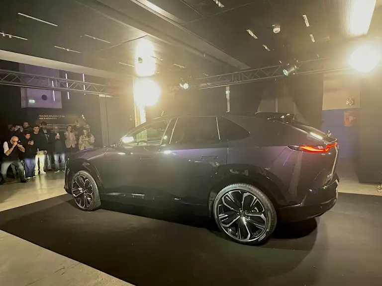 Mazda CX-6e al MAXXI - 1