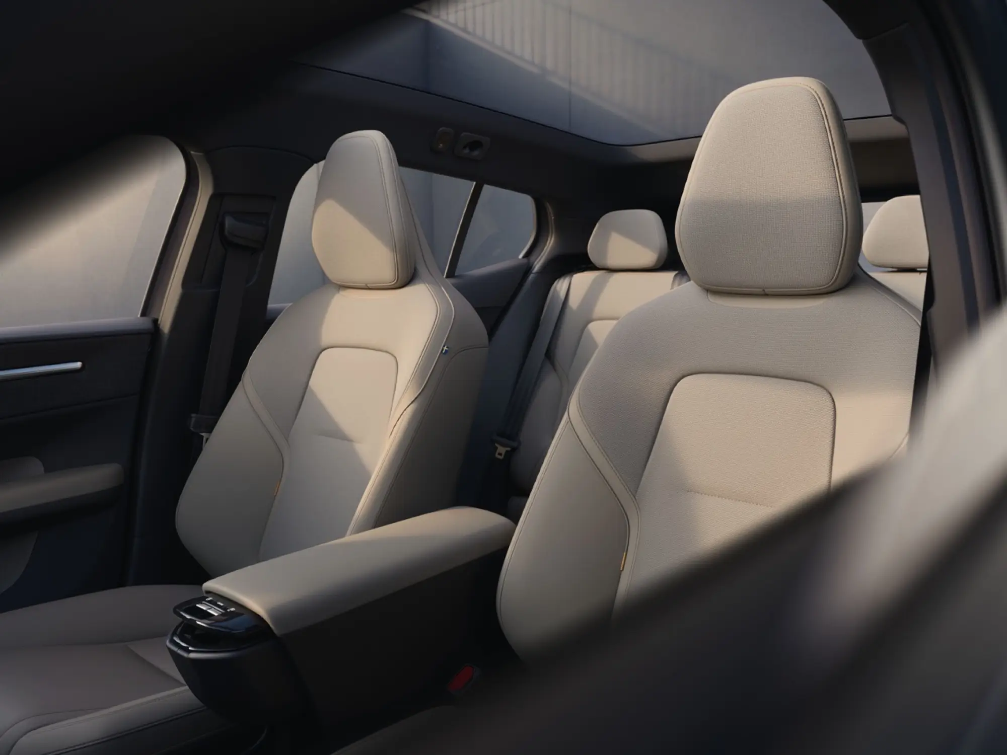 Volvo EX30 2026 - Foto ufficiali - 13