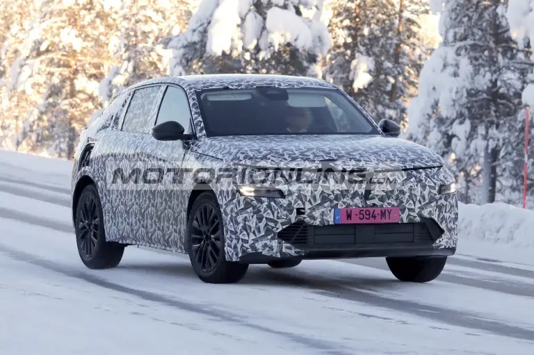 Lancia Gamma - Foto spia 25-2-2026 - 3