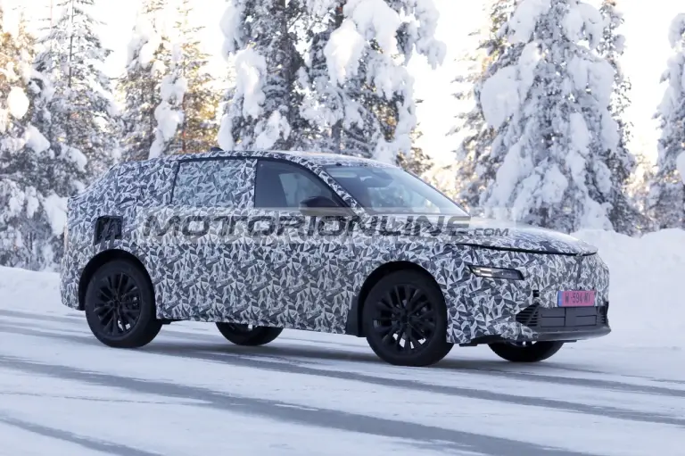 Lancia Gamma - Foto spia 25-2-2026 - 5