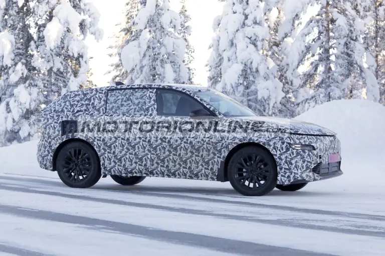 Lancia Gamma - Foto spia 25-2-2026 - 6