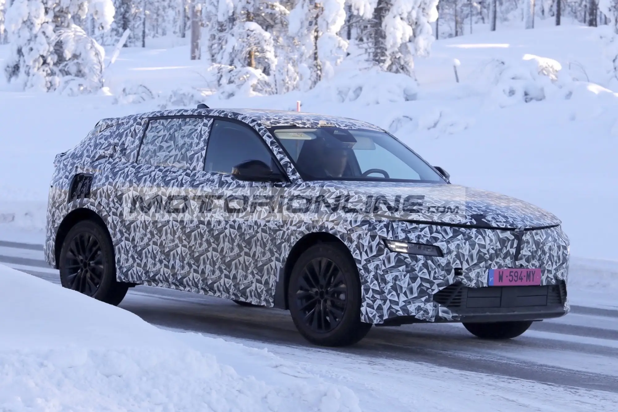 Lancia Gamma - Foto spia 25-2-2026 - 16