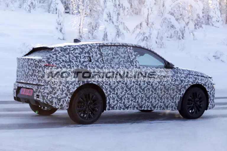 Lancia Gamma - Foto spia 25-2-2026 - 18