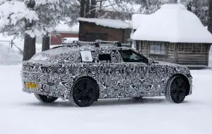 Range Rover Velar 2027 - Foto spia 27-02-2026