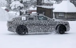 Range Rover Velar 2027 - Foto spia 27-02-2026