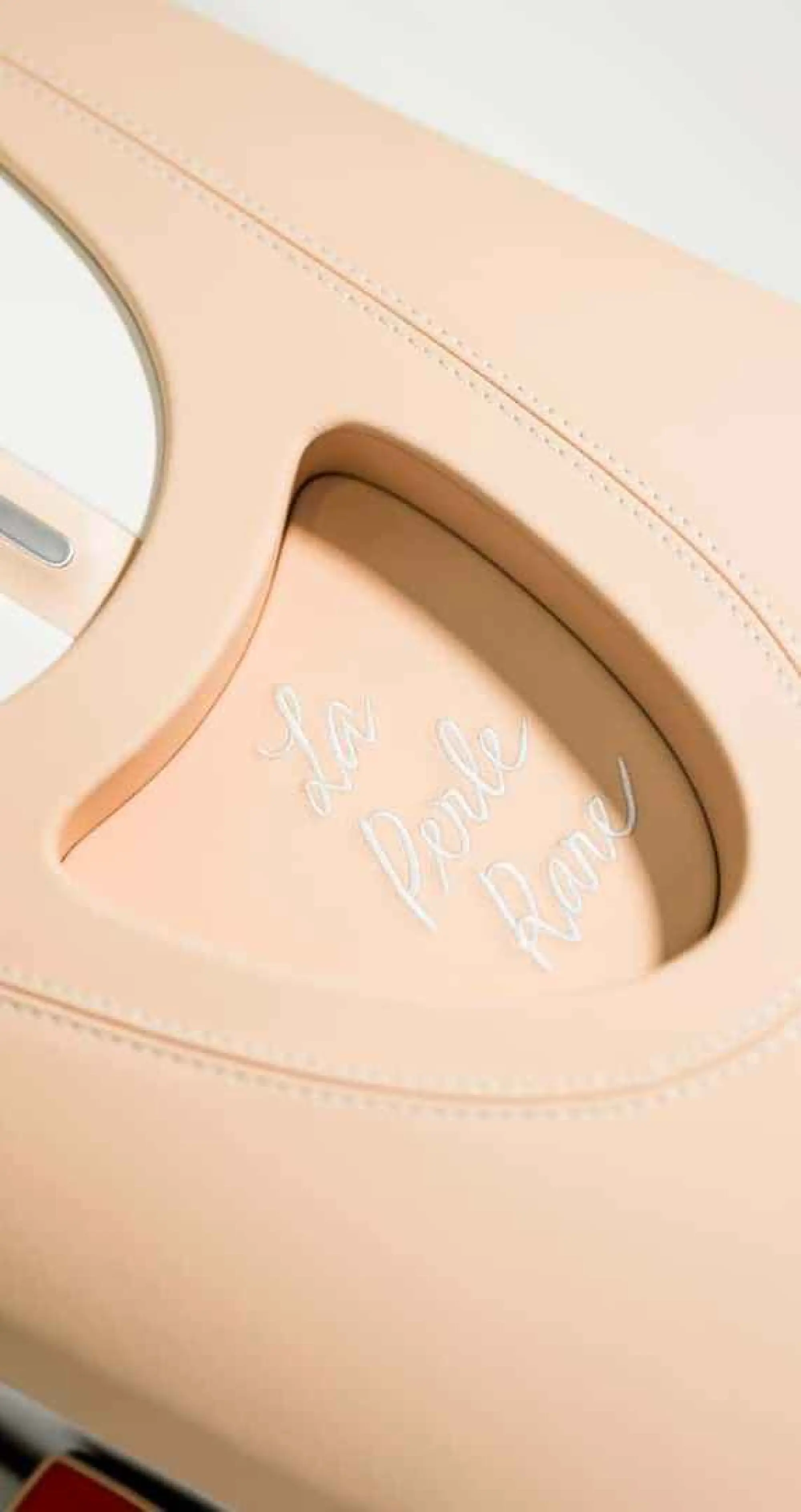 Bugatti Mistral La Perle Rare - 5