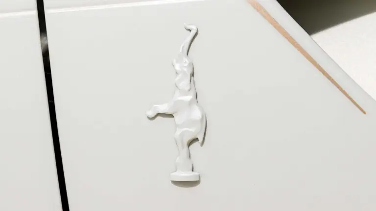 Bugatti Mistral La Perle Rare - 14