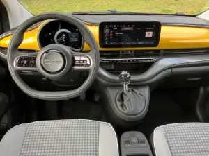 Fiat 500 Hybrid 2026 - Come va