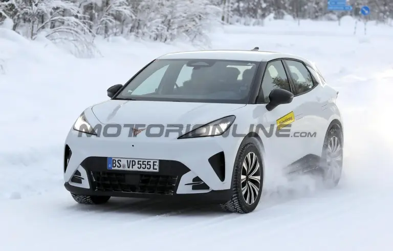 Cupra Raval 2026 - Foto spia 04-03-2026 - 8