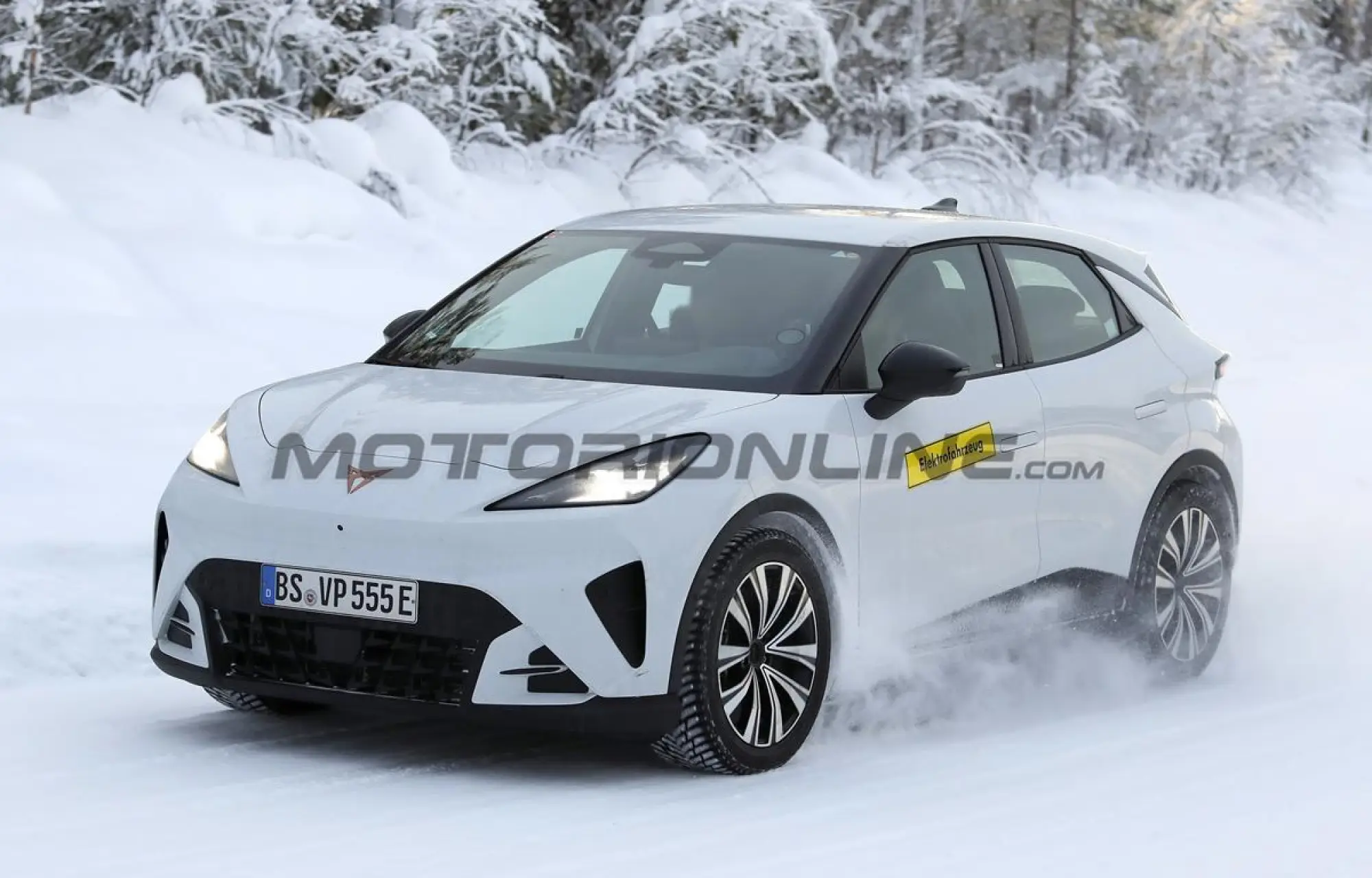 Cupra Raval 2026 - Foto spia 04-03-2026 - 5