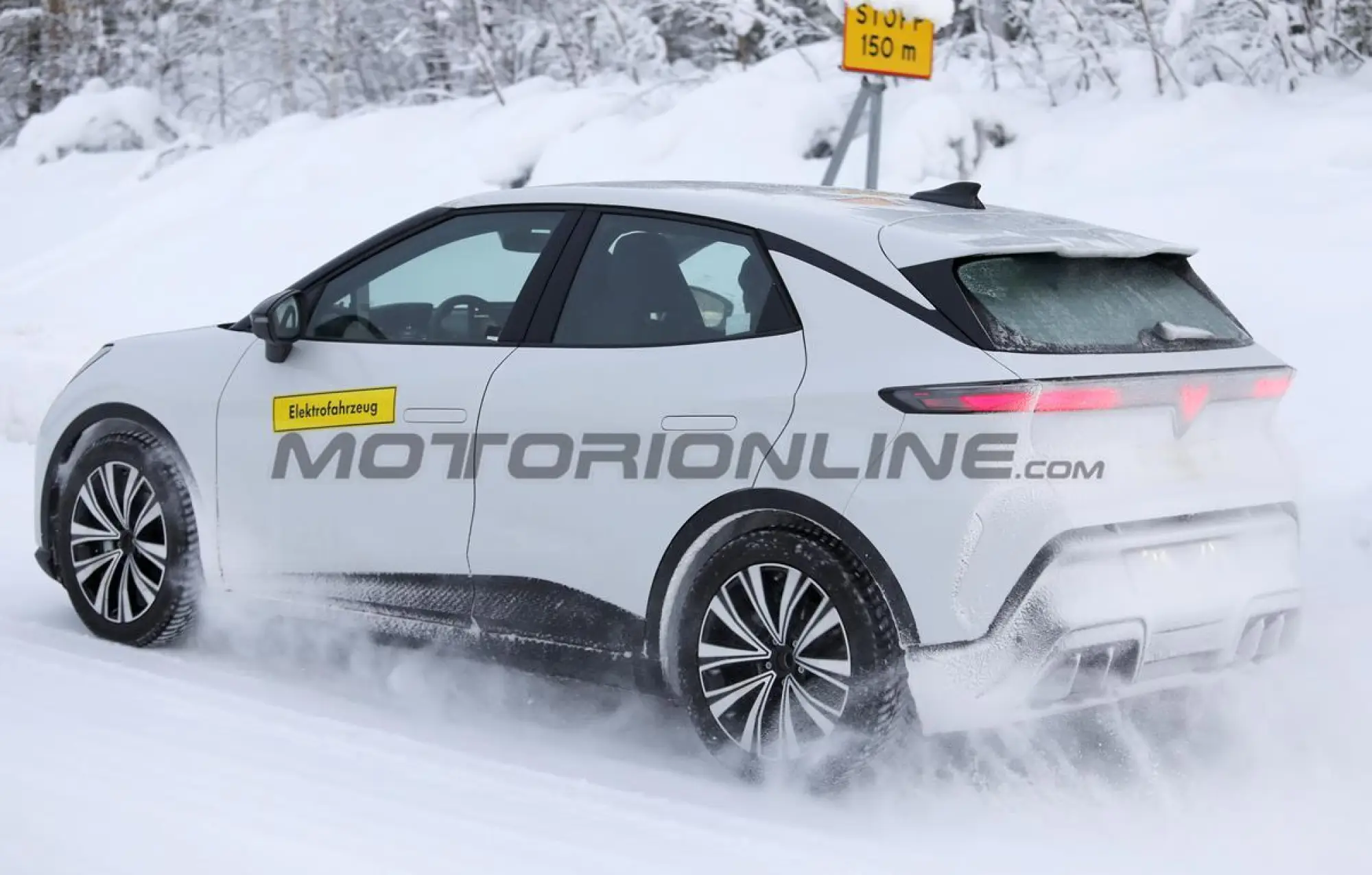 Cupra Raval 2026 - Foto spia 04-03-2026 - 6