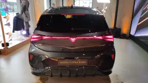 Cupra Born 2026 - Foto live Milano