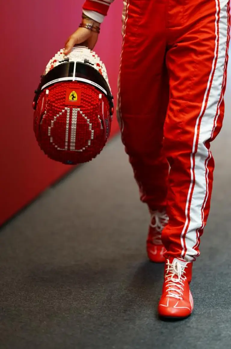 Set LEGO Caschi Scuderia Ferrari F1 - 34