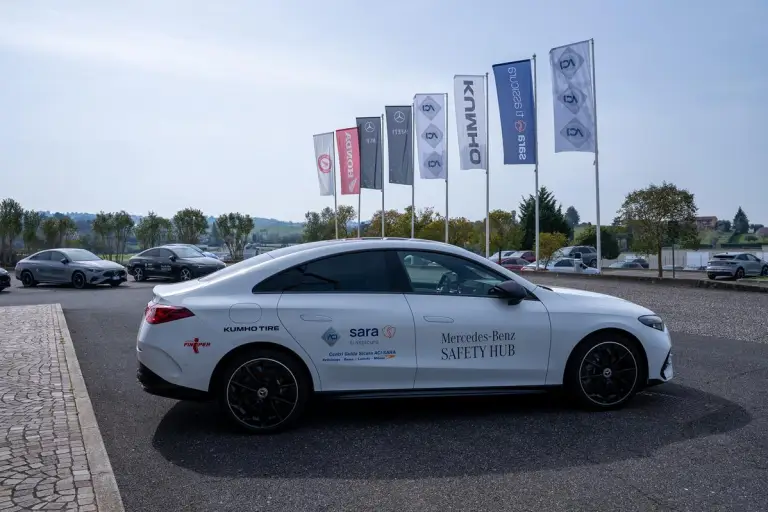 Mercedes CLA Safety Hub - 18