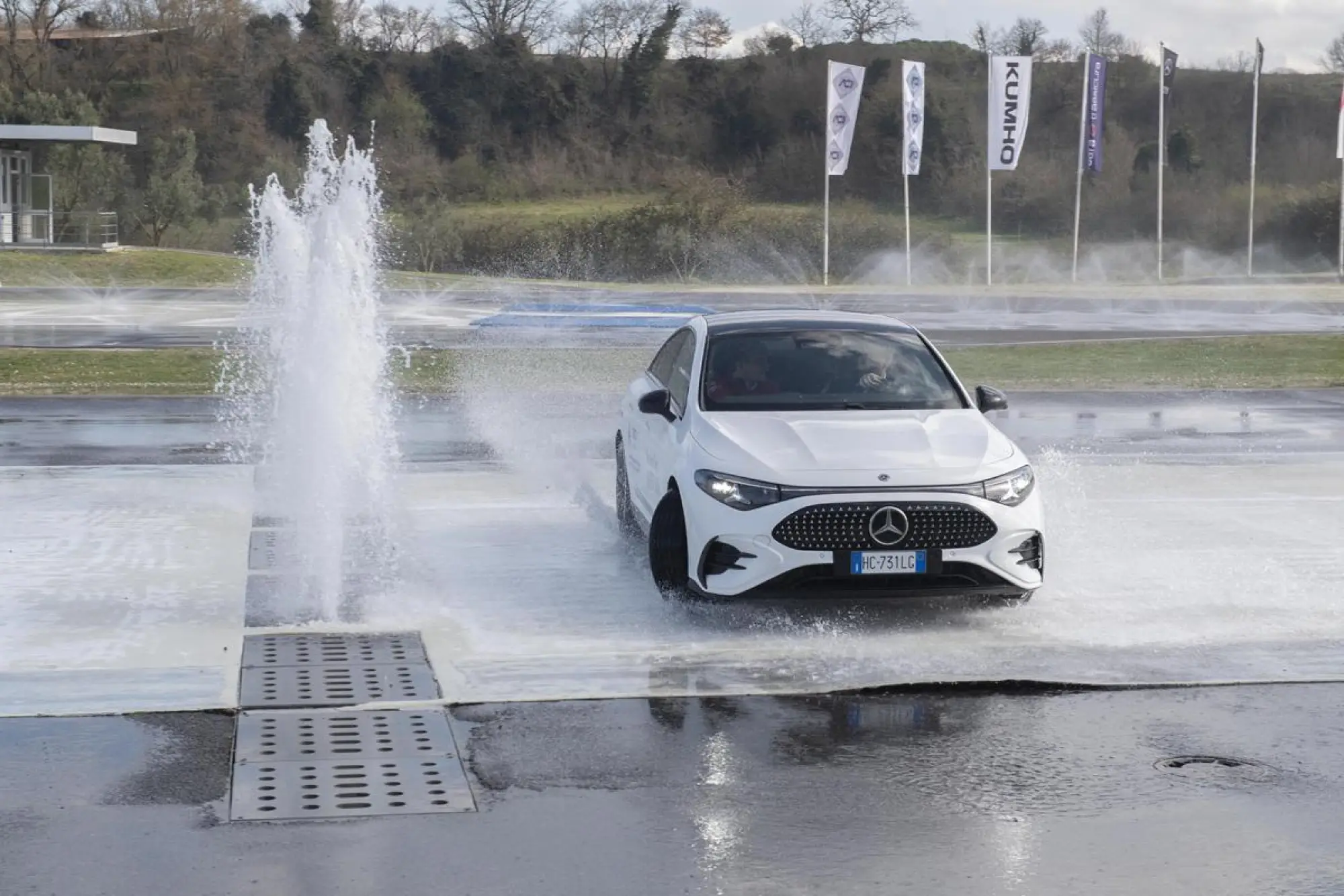Mercedes CLA Safety Hub - 15