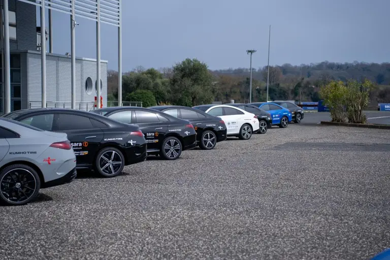 Mercedes CLA Safety Hub - 3