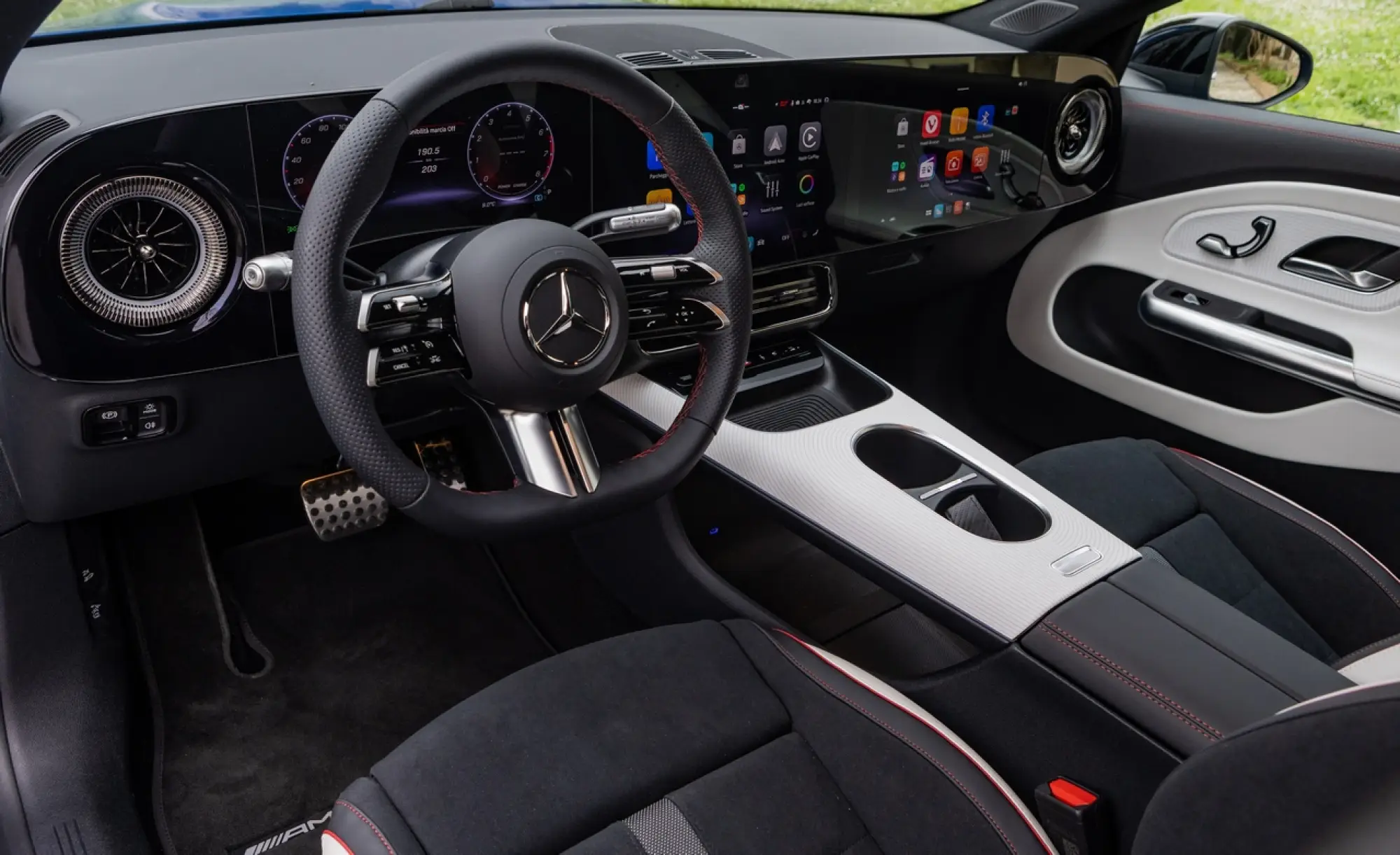 Mercedes CLA hybrid - 1