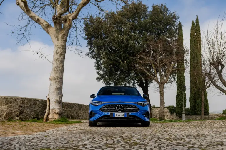 Mercedes CLA hybrid - 3