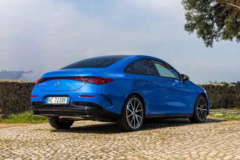 Mercedes CLA hybrid - 5