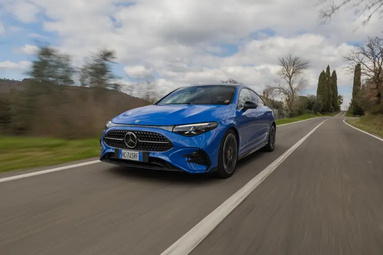 Mercedes CLA hybrid - 8