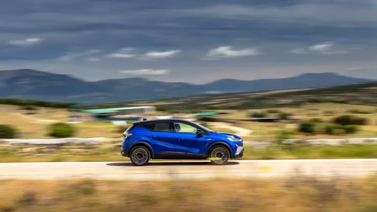 Renault Captur E-Tech 2026 - Prova Milano - 1