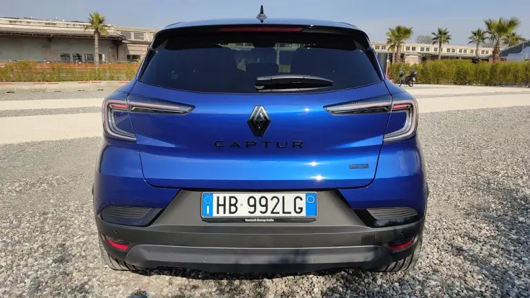 Renault Captur E-Tech 2026 - Prova Milano - 12