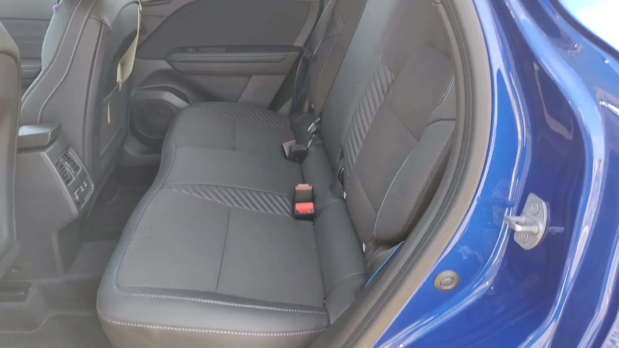 Renault Captur E-Tech 2026 - Prova Milano - 21