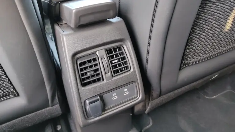 Renault Captur E-Tech 2026 - Prova Milano - 18