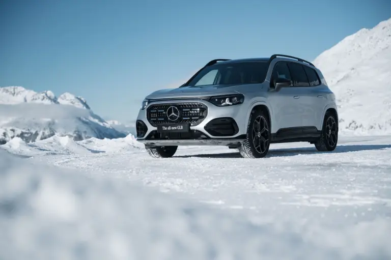 Mercedes GLB Hybrid 2026 - Foto ufficiali - 2
