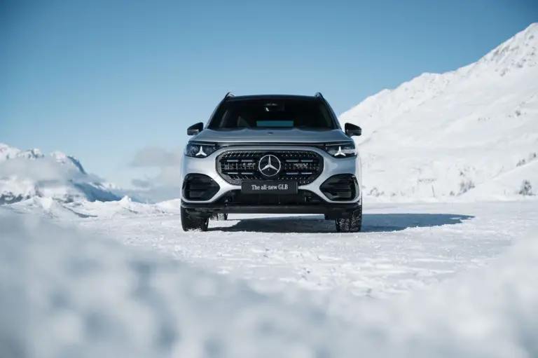 Mercedes GLB Hybrid 2026 - Foto ufficiali - 3