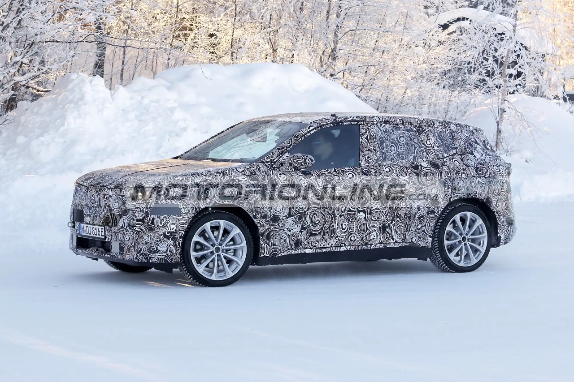 BMW X1 2027 - Foto spia 13-3-2026 - 5