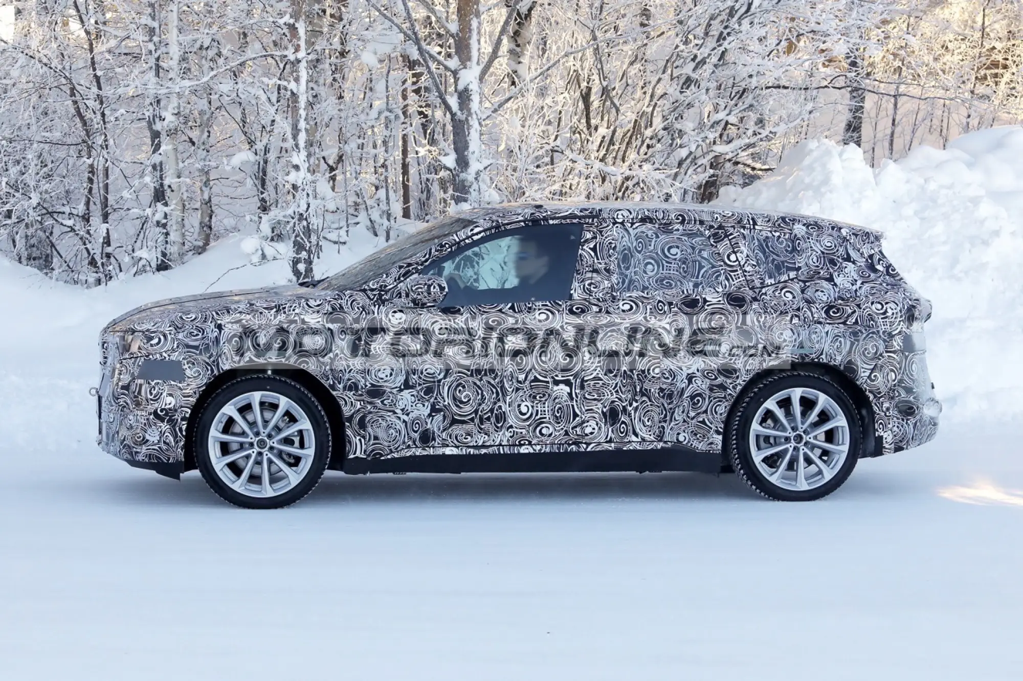 BMW X1 2027 - Foto spia 13-3-2026 - 8