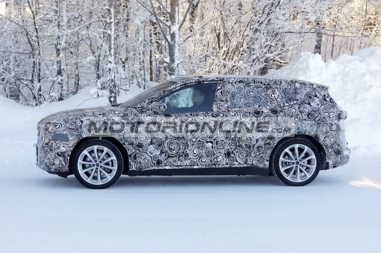 BMW X1 2027 - Foto spia 13-3-2026 - 8