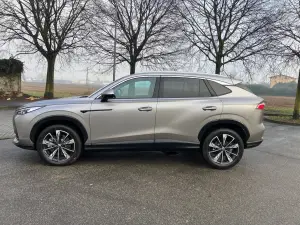 MG HS Hybrid+ 2026 - Prova su strada - 8