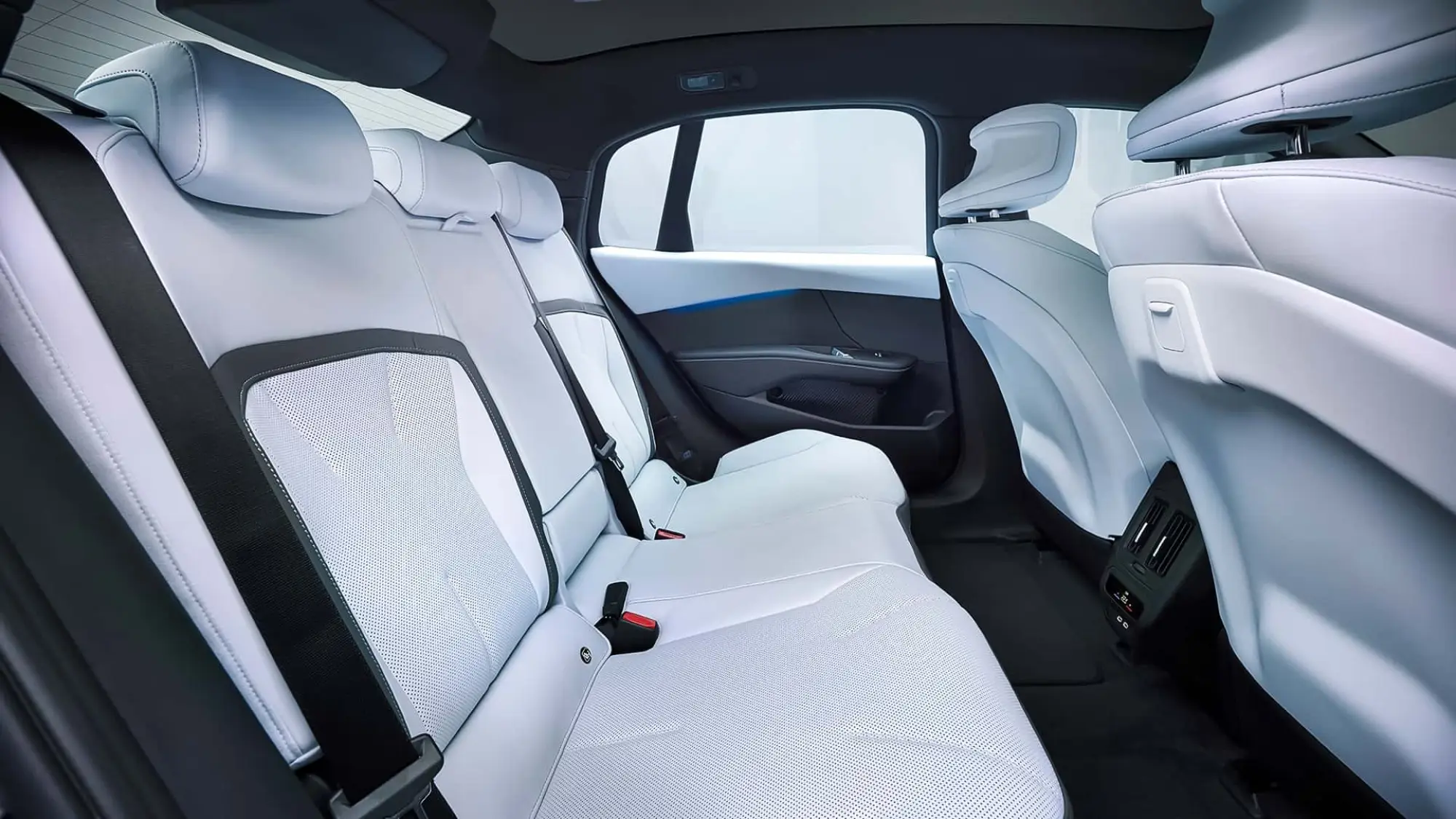 BMW i3 2026 - Foto ufficiali - 32