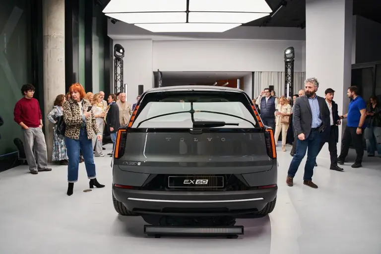 Volvo EX60 - Anteprima italiana - 10