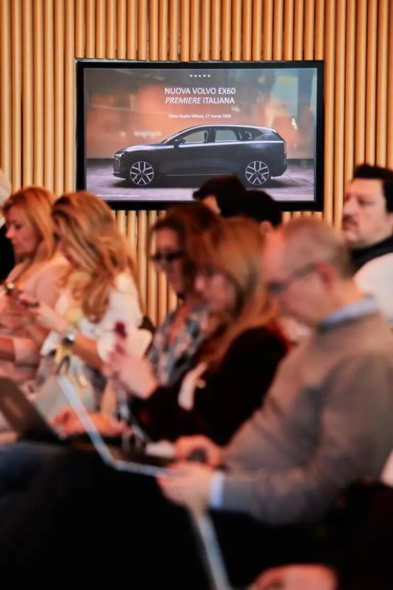 Volvo EX60 - Anteprima italiana - 16