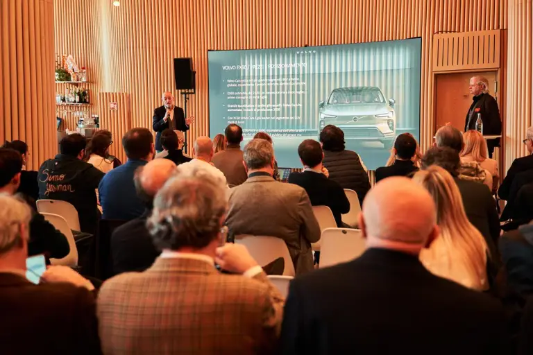 Volvo EX60 - Anteprima italiana - 21