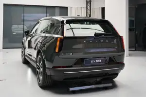 Volvo EX60 - Anteprima italiana