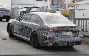 BMW M5 2027 - Foto spia 19-03-2026