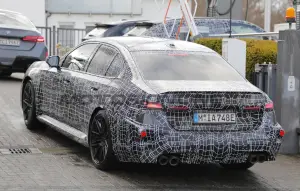 BMW M5 2027 - Foto spia 19-03-2026